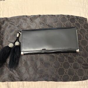 Gucci black patent leather clutch with fox fur Tassels diamonds silver